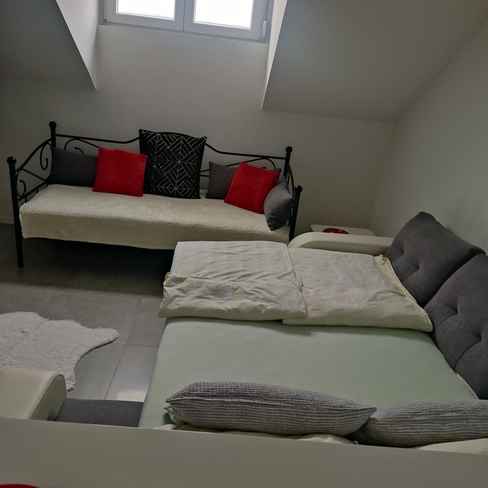 Studio Apartman Laura Винковци Екстериор снимка